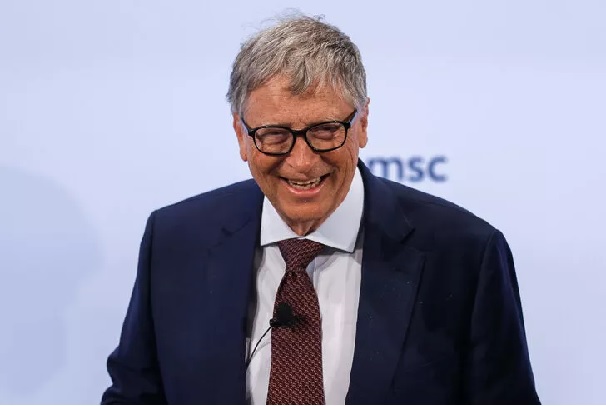 Dünya doktorlarının başhekimi Bill Gates: Kovid aslında grip gibiydi